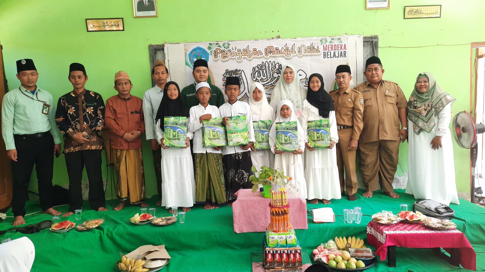 BMT NU Cabang Panji Apresiasi Siswa Berprestasi SDN 1 Curah Cottok