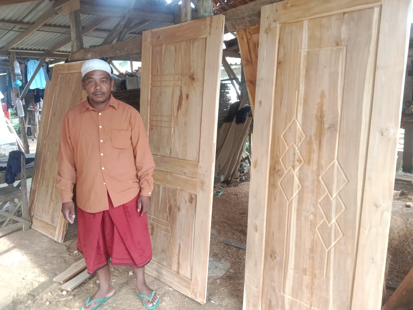 Istiqamah Menabung, Saprawi dan Keluarga Berhasil Umroh Bersama BMT NU Jatim