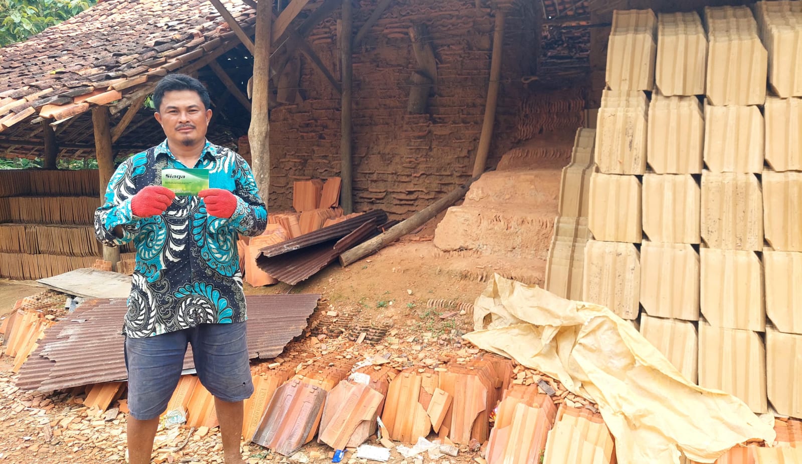Giat Menabung Produsen Genteng Buktikan Istiqamah Membawa Berkah